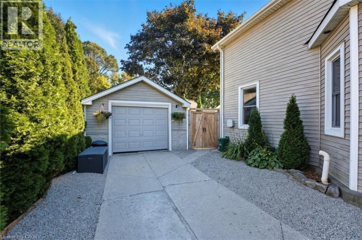 Photo 4 at 28 Mount Pleasant Street, Brantford