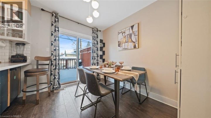 Photo 15 at 48 BEALE Street 2, Woodstock