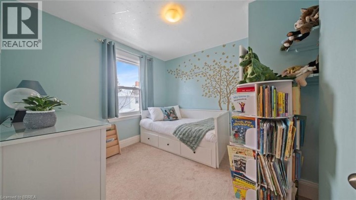 Photo 22 at 48 BEALE Street 2, Woodstock