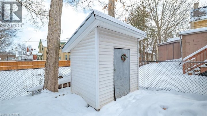 Photo 33 at 48 BEALE Street 2, Woodstock