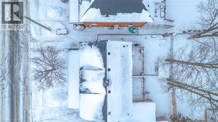 Photo 5 at 48 BEALE Street 2, Woodstock