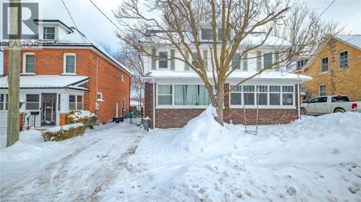 Photo 8 at 48 BEALE Street 2, Woodstock