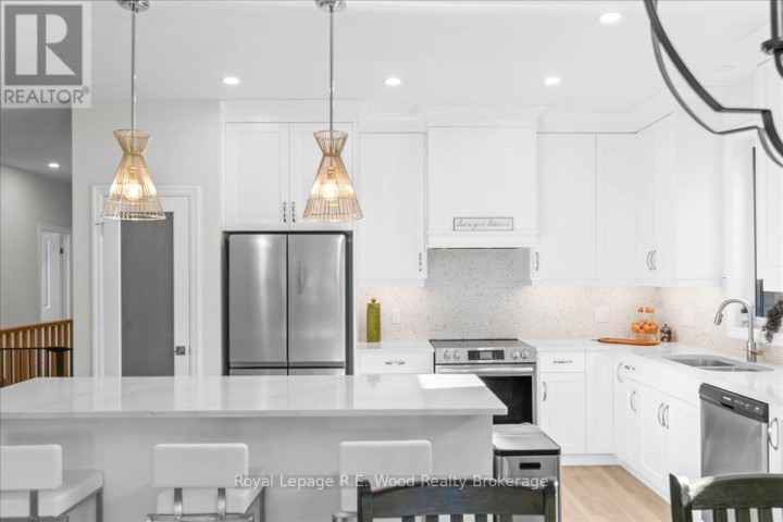 Photo 6 at 79 Canary Street E, Tillsonburg