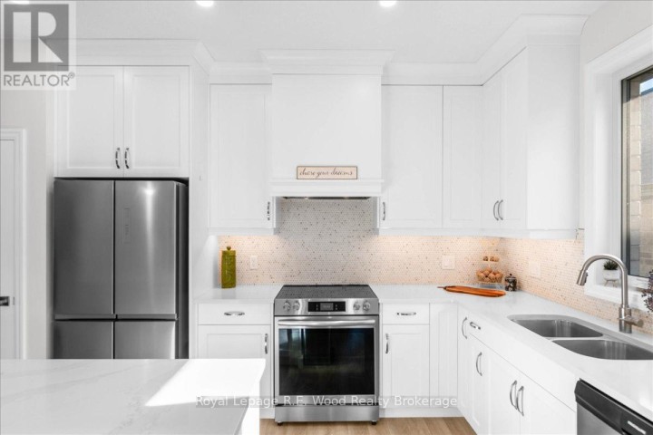 Photo 7 at 79 Canary Street E, Tillsonburg