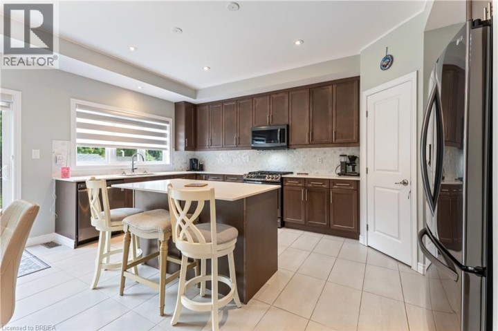 Photo 11 at 8 Lorne Card Drive, Innerkip (Victoria Park), Woodstock