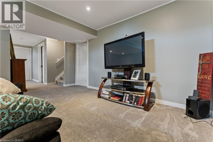 Photo 18 at 8 Lorne Card Drive, Innerkip (Victoria Park), Woodstock