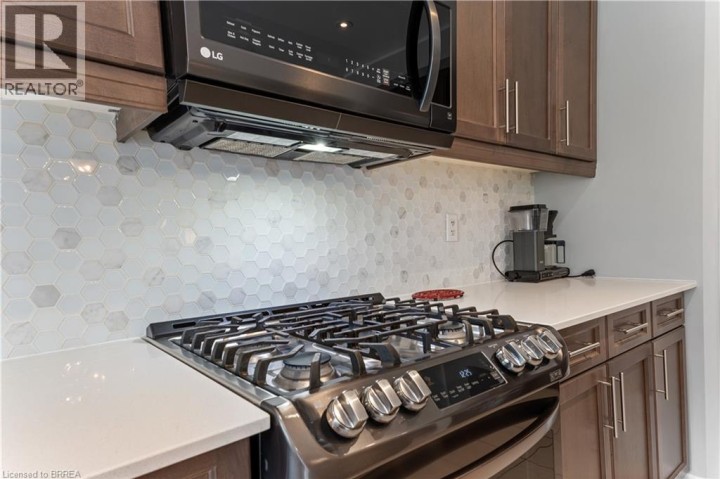 Photo 6 at 8 Lorne Card Drive, Innerkip (Victoria Park), Woodstock