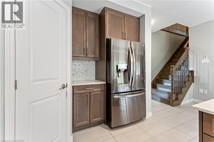 Photo 8 at 8 Lorne Card Drive, Innerkip (Victoria Park), Woodstock