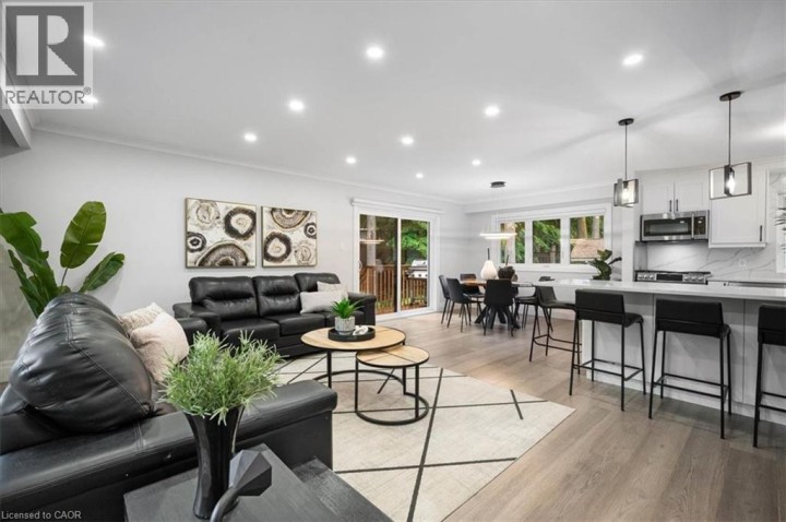 Photo 14 at 162 Greenbrook Drive, Forest Hill, Kitchener