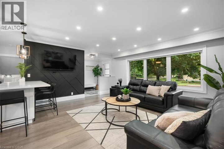 Photo 15 at 162 Greenbrook Drive, Forest Hill, Kitchener