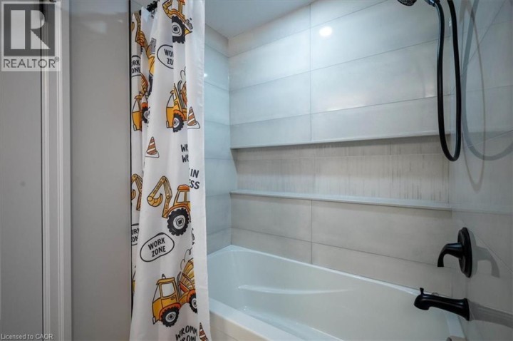 Photo 24 at 162 Greenbrook Drive, Forest Hill, Kitchener