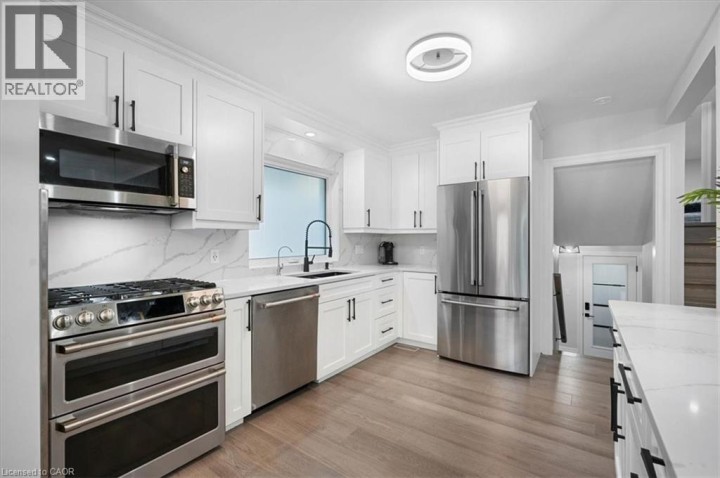 Photo 6 at 162 Greenbrook Drive, Forest Hill, Kitchener