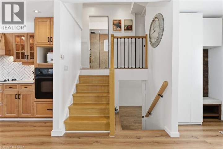 Photo 15 at 35 Hickery Place, Brantford