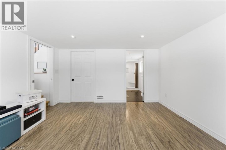 Photo 22 at 35 Hickery Place, Brantford