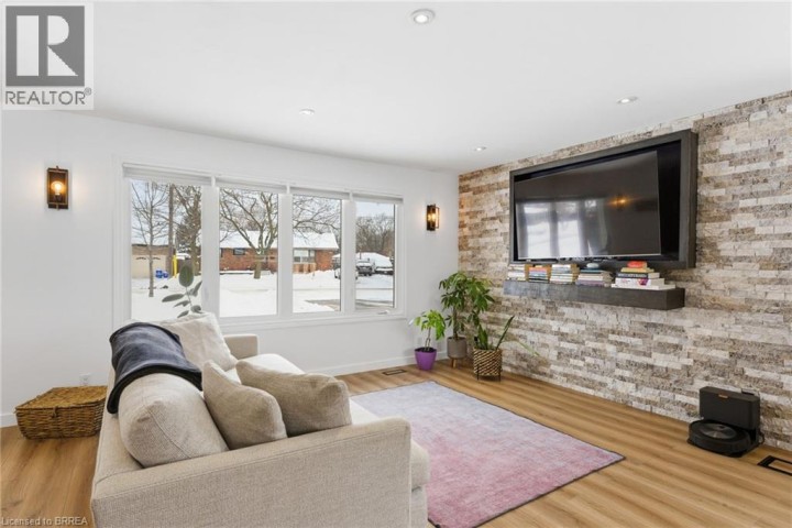 Photo 8 at 35 Hickery Place, Brantford