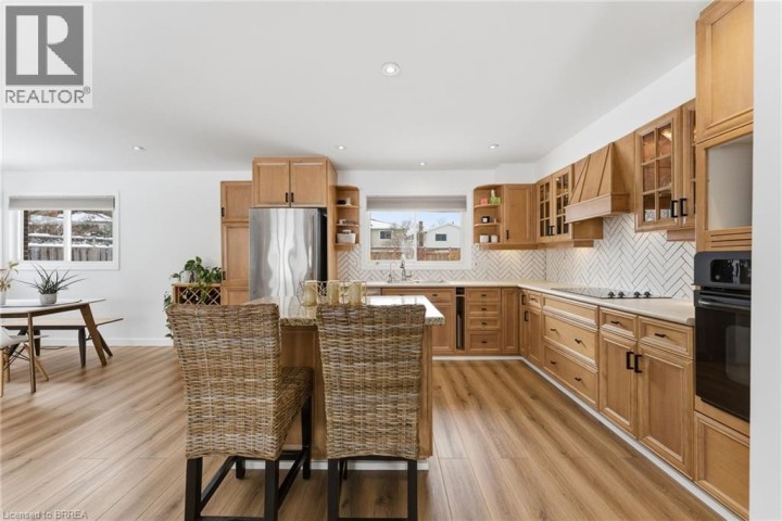 Photo 9 at 35 Hickery Place, Brantford