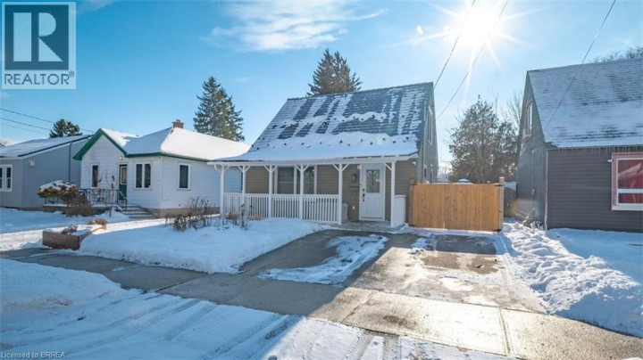 Photo 1 at 80 Aberdeen Avenue, Brantford