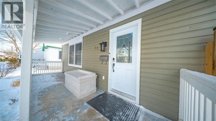 Photo 3 at 80 Aberdeen Avenue, Brantford
