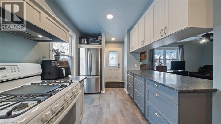 Photo 8 at 80 Aberdeen Avenue, Brantford