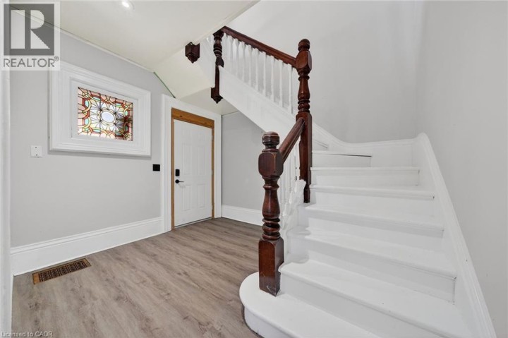 Photo 5 at 104 William Street, Brantford