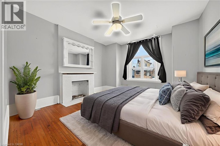 Photo 7 at 104 William Street, Brantford