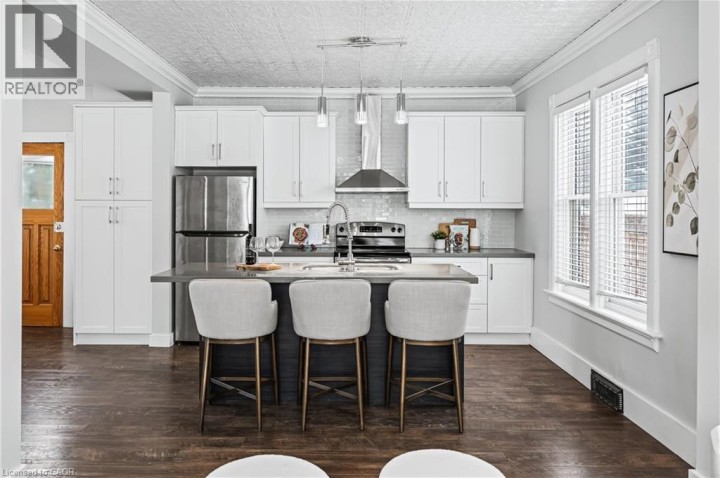 Photo 7 at 11 Heins Avenue, Downtown Kitchener / W. Ward, Kitchener