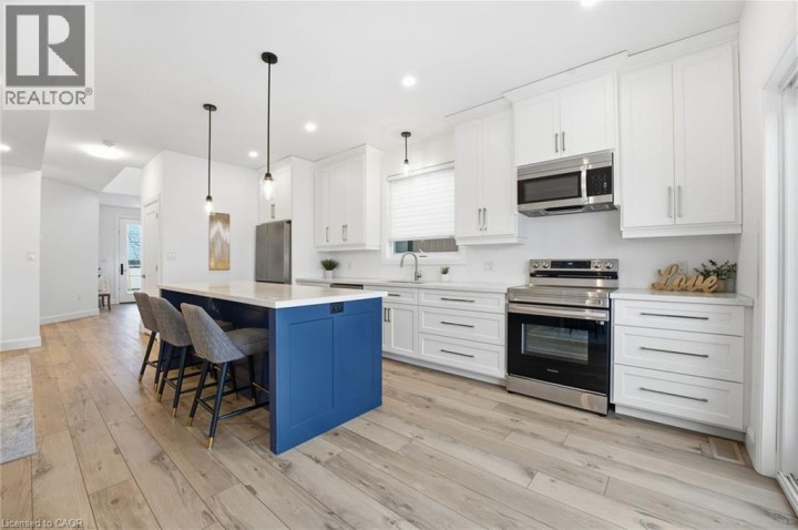 Photo 8 at  160b Concession Street W, Tillsonburg