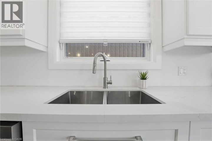 Photo 11 at  160b Concession Street W, Tillsonburg