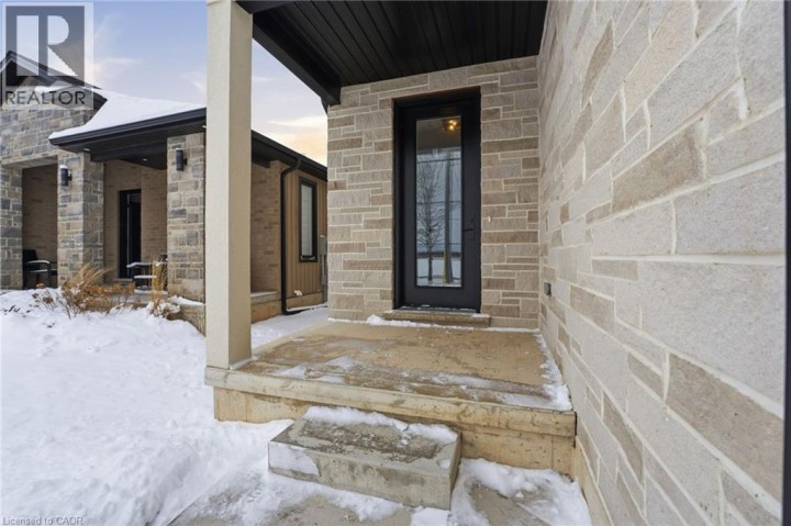 Photo 2 at  160b Concession Street W, Tillsonburg