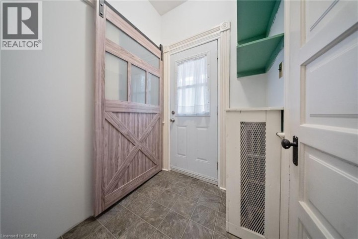 Photo 13 at 41 Wellington Street S, Woodstock