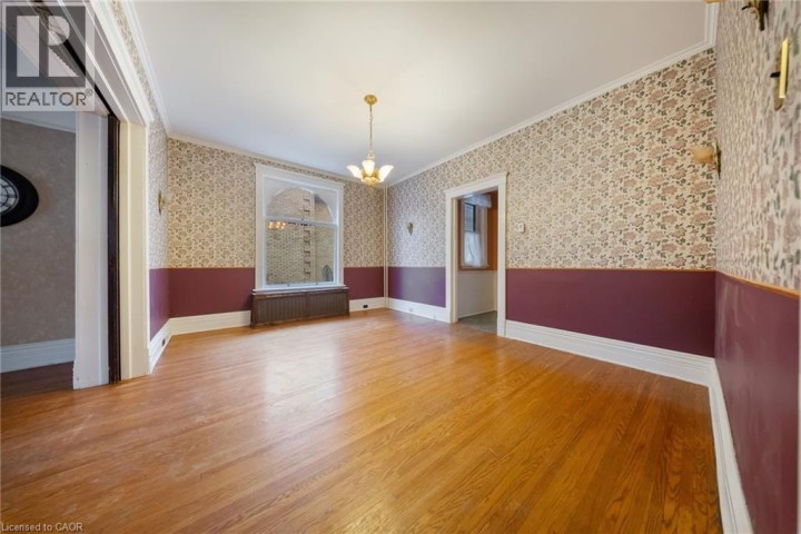 Photo 7 at 41 Wellington Street S, Woodstock