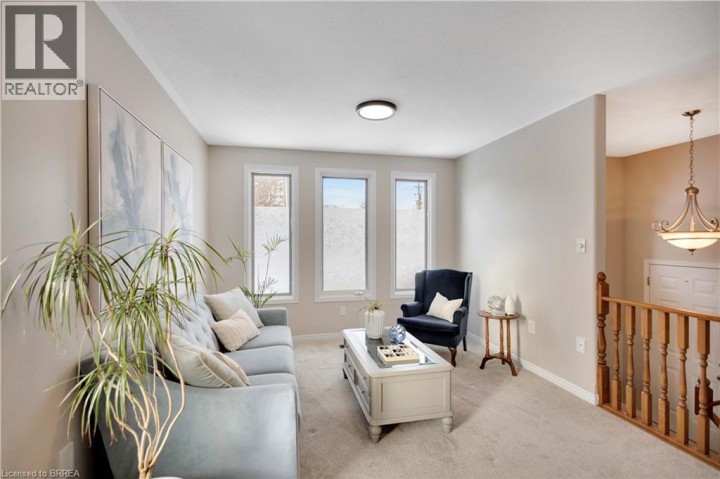 Photo 6 at 4 Baldwin Avenue, Brantford