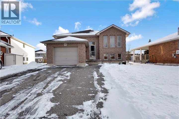 Photo 1 at 4 Baldwin Avenue, Brantford