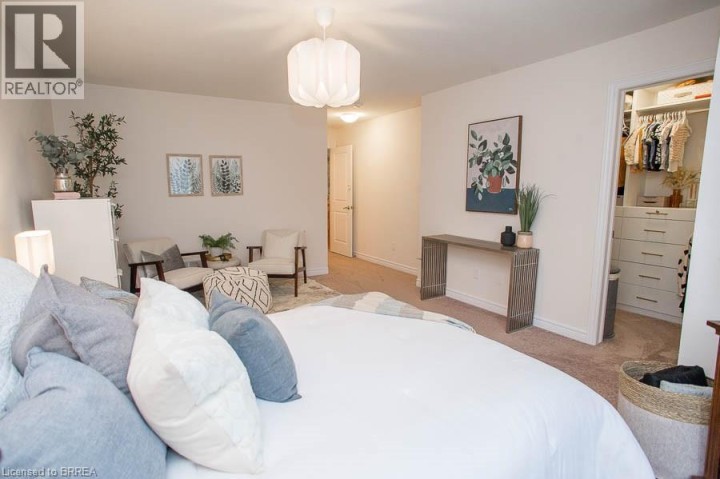 Photo 16 at 77 DIANA Avenue 49, Brantford