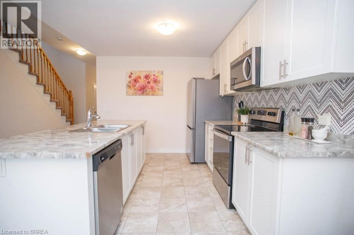 Photo 6 at 77 DIANA Avenue 49, Brantford
