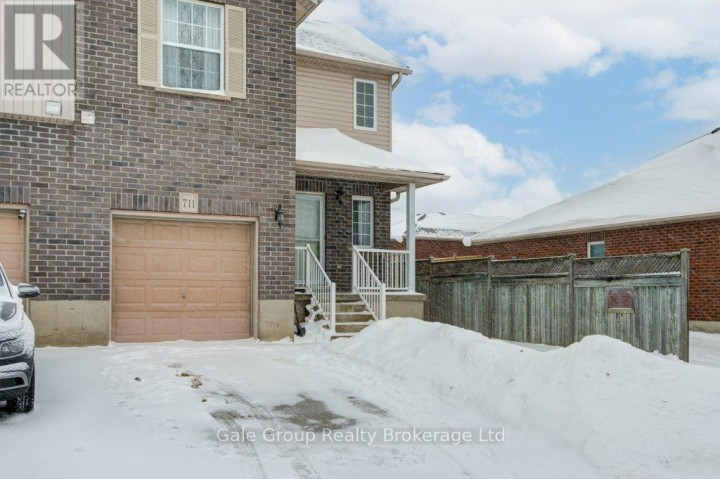 Photo 2 at 711 S Southwood Way S, Woodstock - South, Woodstock