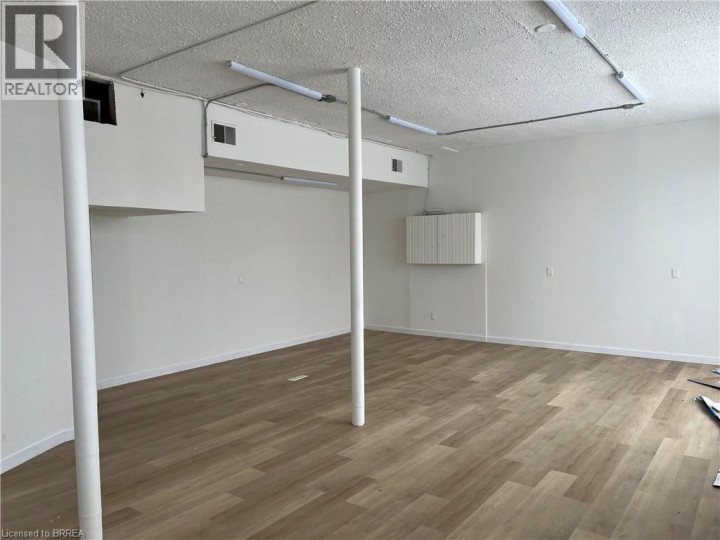 Photo 4 at 100 Charing Cross Street, Terrace Hill, Brantford