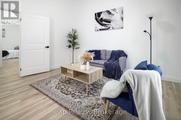 Photo 18 at 40 S Victoria Street, Woodstock - South, Woodstock