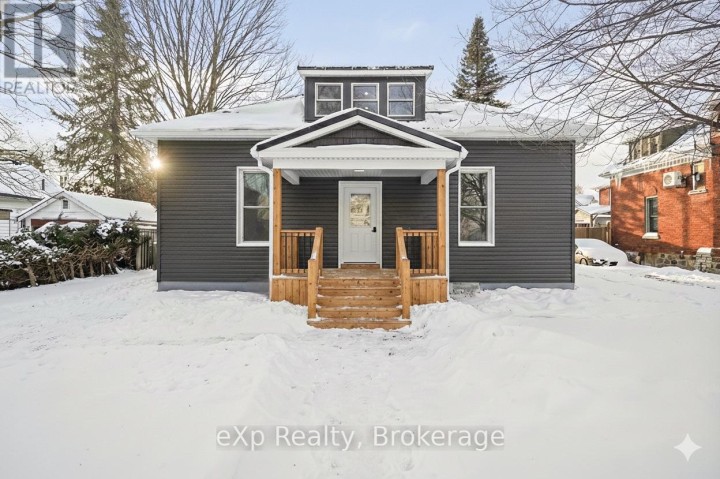 Photo 2 at 40 S Victoria Street, Woodstock - South, Woodstock