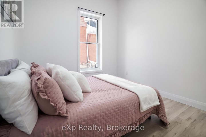 Photo 22 at 40 S Victoria Street, Woodstock - South, Woodstock