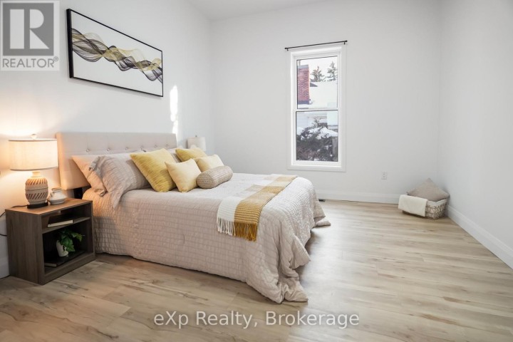 Photo 24 at 40 S Victoria Street, Woodstock - South, Woodstock