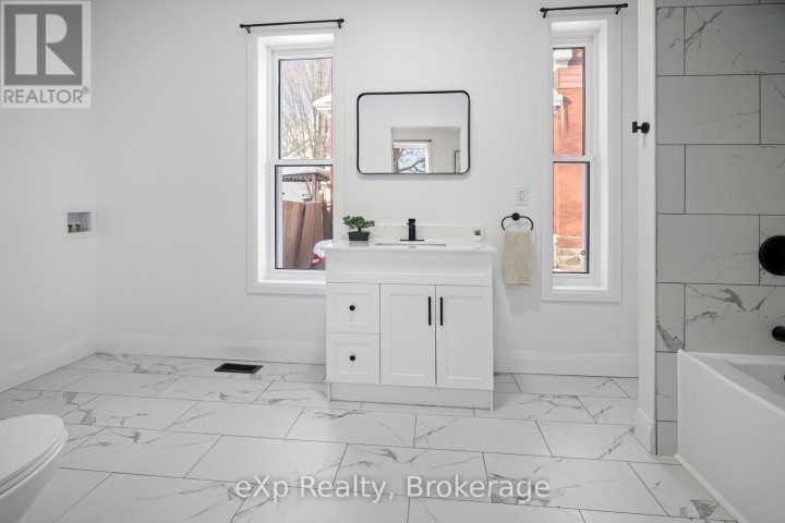 Photo 28 at 40 S Victoria Street, Woodstock - South, Woodstock