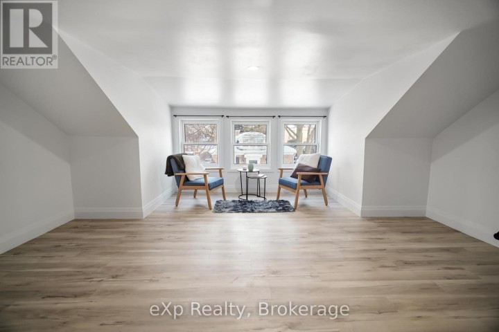 Photo 31 at 40 S Victoria Street, Woodstock - South, Woodstock