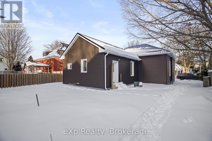 Photo 38 at 40 S Victoria Street, Woodstock - South, Woodstock