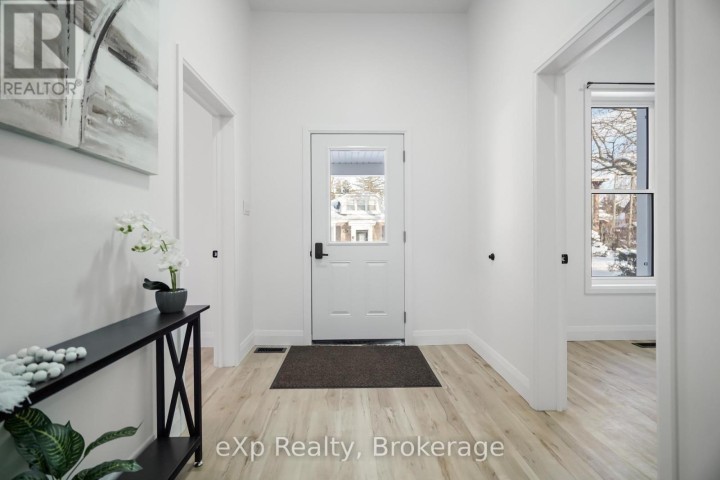 Photo 8 at 40 S Victoria Street, Woodstock - South, Woodstock