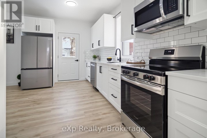 Photo 9 at 40 S Victoria Street, Woodstock - South, Woodstock