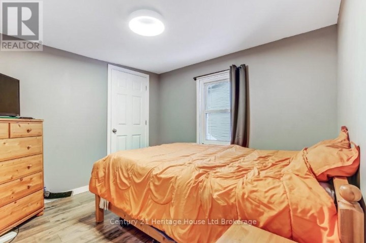 Photo 13 at 87 Bay Street, Woodstock - South, Woodstock