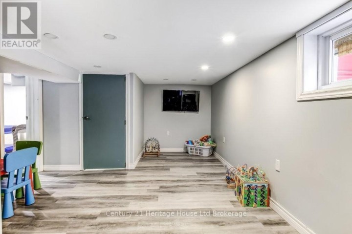 Photo 17 at 87 Bay Street, Woodstock - South, Woodstock