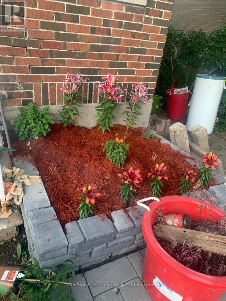 Photo 33 at 87 Bay Street, Woodstock - South, Woodstock