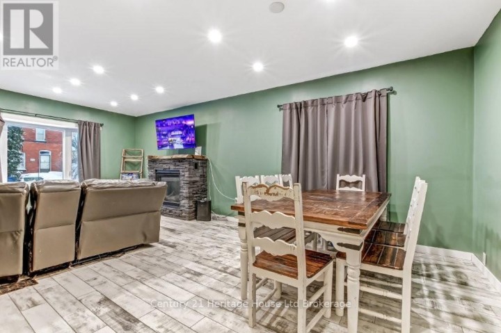 Photo 8 at 87 Bay Street, Woodstock - South, Woodstock